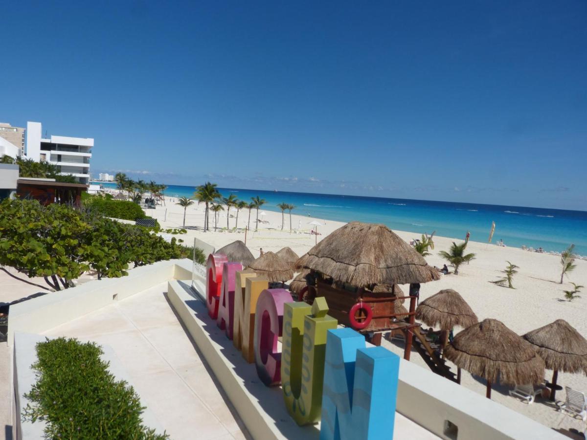 State of the Art Condos en la mejor Playa de Cancun frente a PLAZA LA ISLA Exterior foto